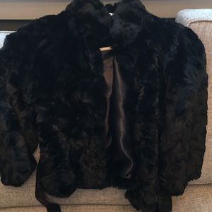 Beautiful Black fur coat. 3/4 sleeve on arms